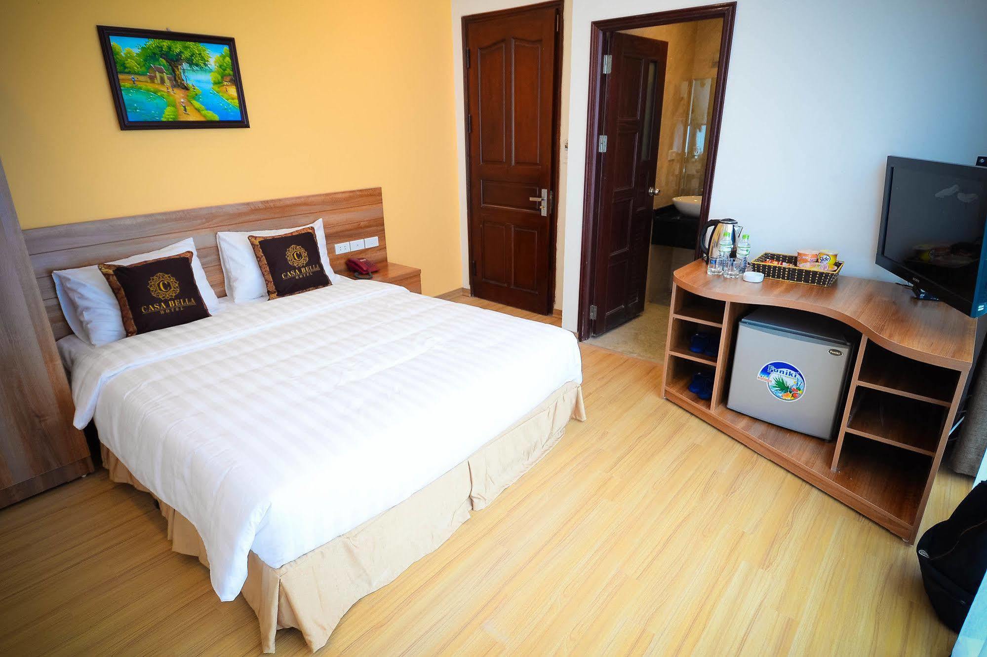 Casabella Hotel Ханой Экстерьер фото